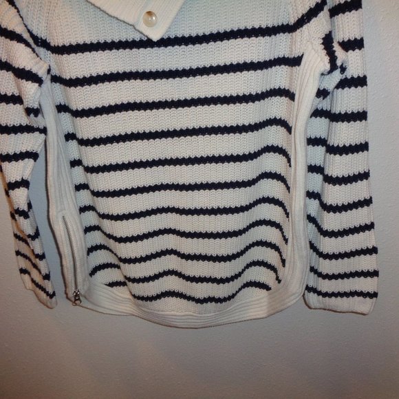 Croft & Barrow Sweater Size Medium - Picture 3 of 9